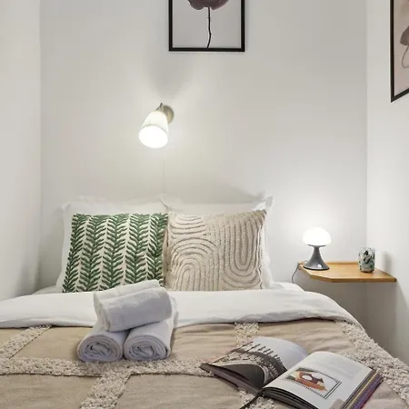 Lägenhet Bnbnook - Chic 1br - Walk To Eiffel Tower & Les Invalides