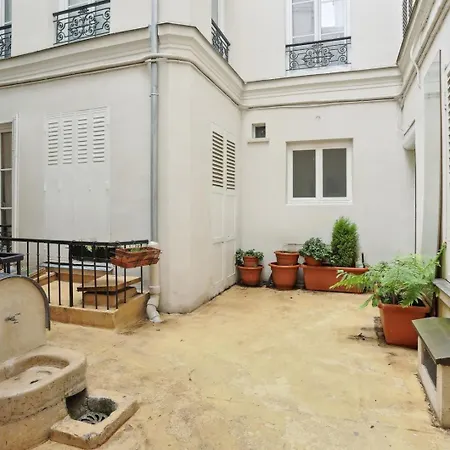 Lägenhet Bnbnook - Chic 1br - Walk To Eiffel Tower & Les Invalides Paris