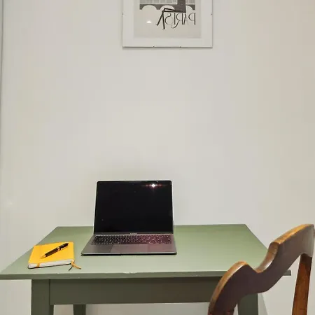 Bnbnook - Chic 1br - Walk To Eiffel Tower & Les Invalides Paris