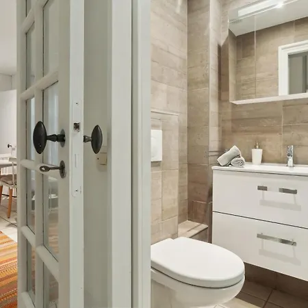 Lägenhet Bnbnook - Chic 1br - Walk To Eiffel Tower & Les Invalides