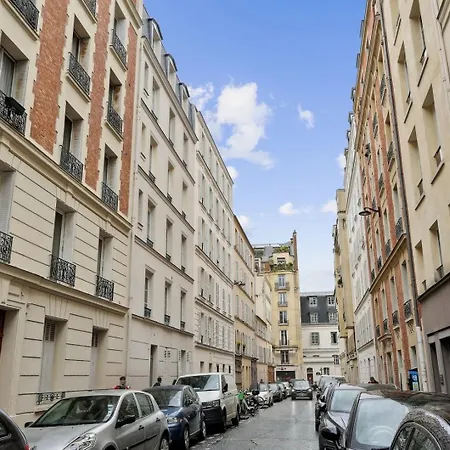 Bnbnook - Chic 1br - Walk To Eiffel Tower & Les Invalides Paris